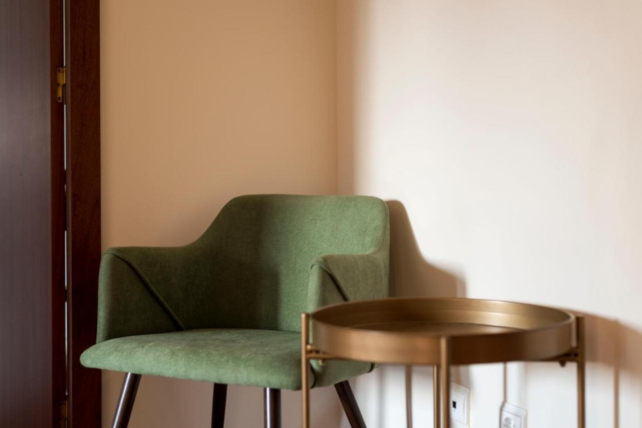 Lovelystay - Homey Feeling Flat W/ Free Parking Porto Eksteriør billede